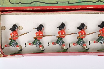Britains boxed set 15, Argyle and Sutherland Highlanders, third version circa 1930 - 2