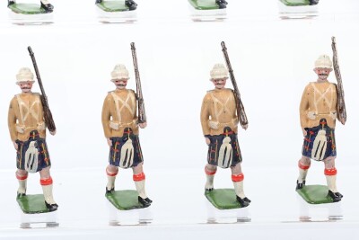Britains set 114, Cameron Highlander, second version 1902 - 3
