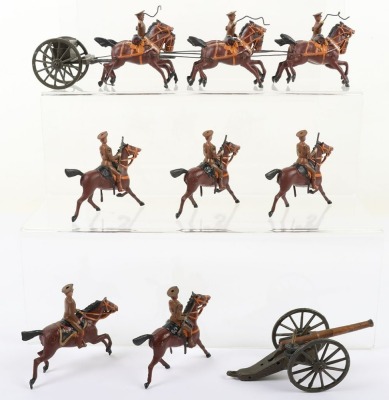 Britains set 39A, Royal Horse Artillery Gun team in Service dress, first version 1916 - 2