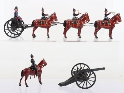 Britains rare set 317, Royal Field Artillery Gun team at the Halt with seated gunners, first version 1928 - 2