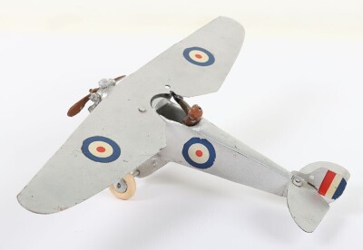 Britains set 433, R.A.F Monoplane and pilot, second version round wings, 1937-47 - 3