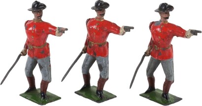 Rare Britains &lsquo;Beisler&rsquo; Military game officers, 1907