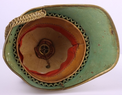 Victorian 1st Royal Dragoons Officers Foreign Service Helmet from the Sudan / Boer War Campaigns, fine example of the early pattern foreign service helmet with white cloth folded pagri. Brass patterned base and fluted officers spike. Brass linked chin cha - 7