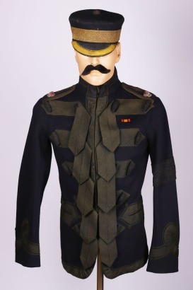 Victorian Officer&acirc;&euro;&trade;s Patrol Jacket and Undress Forage Cap