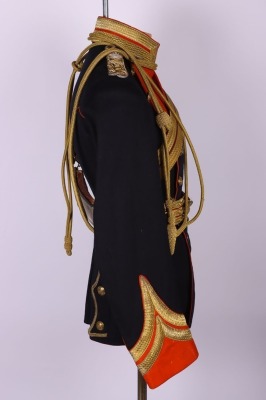 Victorian Tunic of an Officer of the 12th (Prince of Wales&acirc;&euro;&trade;s Royal ) Lancers - 4