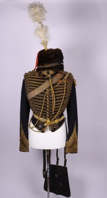 Impressive Victorian Full-dress tunic to a Colonel of the Royal Horse Artillery with Busby and Sabretache - 2