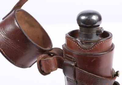 An Early 20th Century Glass Stirrup Bottle in Leather Case - 4