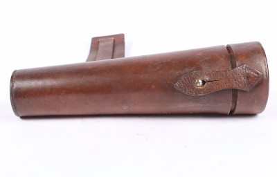 An Early 20th Century Glass Stirrup Bottle in Leather Case - 2