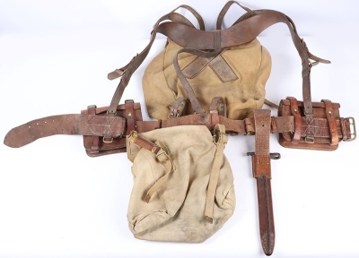 WW1 Part Set of Canadian Oliver Pattern Equipment - 11