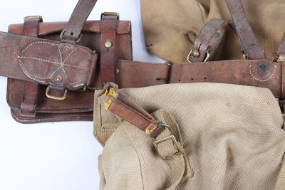 WW1 Part Set of Canadian Oliver Pattern Equipment - 14