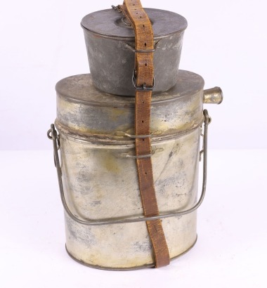 WW1 French Soldiers Mess Tin Equipment