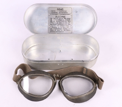 WW2 Luftwaffe Flying Goggles Model 306 in Metal Tin