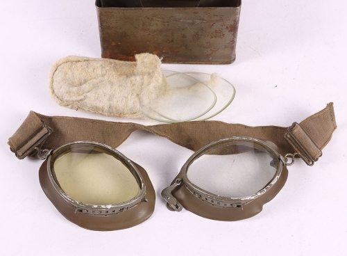 WW2 Luftwaffe Flying Goggles Model 306 in Metal Tin