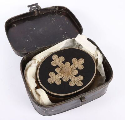 Victorian 4th Queens Own Hussars Pill Box Cap in Metal Storage Tin - 8
