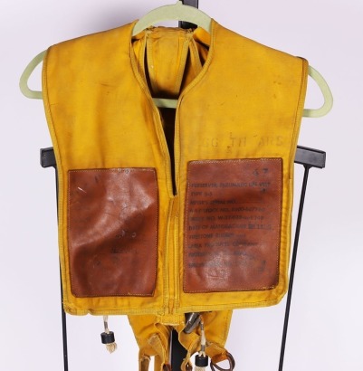1945 Dated USAAF B-5 Life Preserver, Pneumatic Life Vest