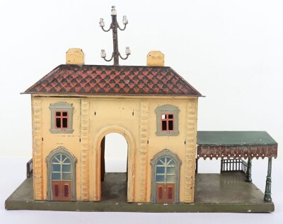 Marklin 0 gauge tinplate German market Small Town Station with Canopy Shelter - 7