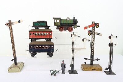 Bing clockwork locomotive, coaches and signals - 4