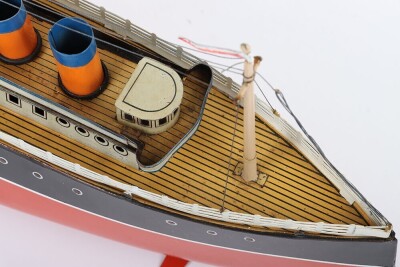 A Bing clockwork tinplate three funnel Ocean liner, German 1920s - 7