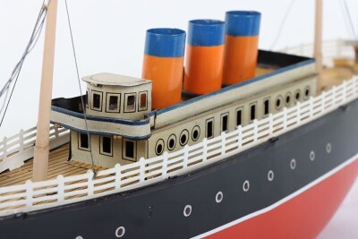 A Bing clockwork tinplate three funnel Ocean liner, German 1920s - 13