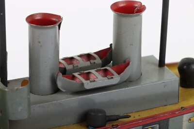 A Mohr & Krausz lithographed tinplate clockwork Gunship &lsquo;Mars&rsquo; floor toy, German circa 1910 - 7