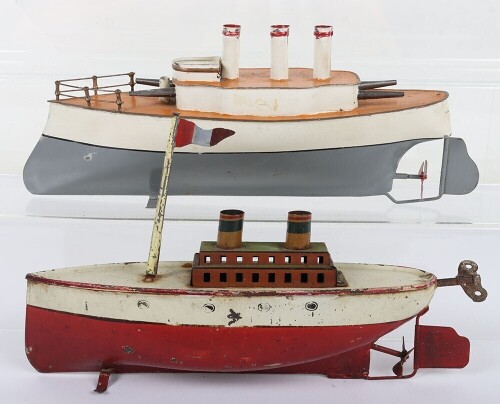 Small tinplate three funnel Gunship and two funnel Ocean liner, German circa 1910/20