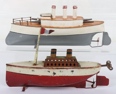 Small tinplate three funnel Gunship and two funnel Ocean liner, German circa 1910/20