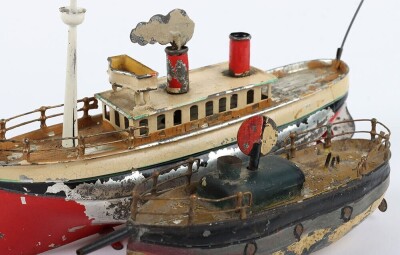 Two German tinplate clockwork boats, circa 1910 - 5