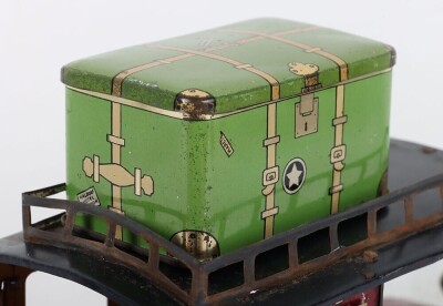 Carette tinplate clockwork Landaulette, German circa 1911 - 9