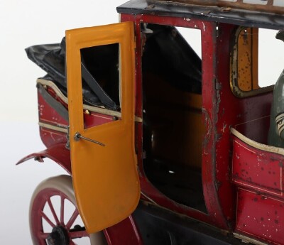 Carette tinplate clockwork Landaulette, German circa 1911 - 10