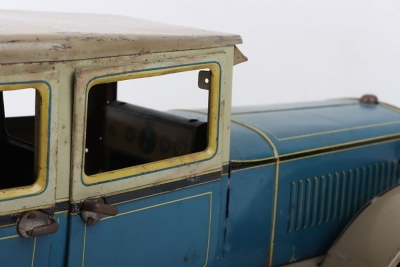 A large tinplate Tipp & Co clockwork Limousine Motor car with electric lights, 1920s - 6