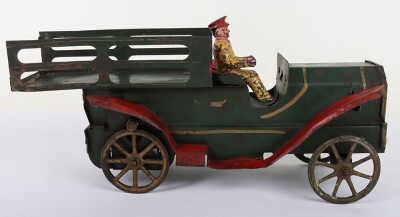 Tinplate flywheel driven wagon, American 1920s