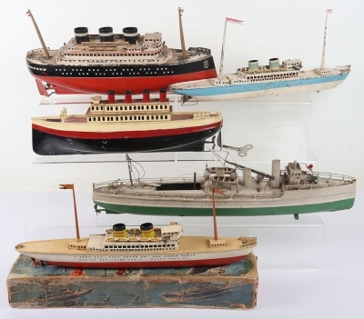 Arnold Germany Three Funnel Tinplate Clockwork Ocean Liner - 2