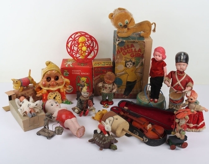 A Quantity Early Novelty Toys