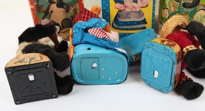 Three Japanese Battery-Operated Novelty Toys - 3