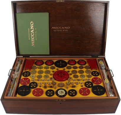 Meccano Outfit No.10 in original oak carry case, 1955