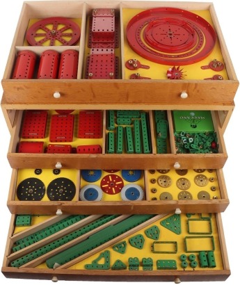 Meccano Outfit No.10 in original four drawer wooden case, 1960s