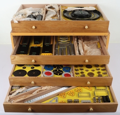 Meccano Outfit No.10 in original four drawer wooden case, 1970s
