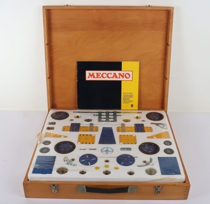 Meccano Outfit No.9 in original hinged wooden case, circa 1970