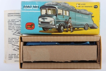 Vintage Corgi Toys boxed 1126 Ecurie Ecosse Racing Car transporte