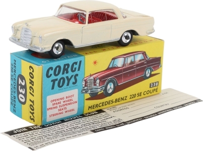 Vintage Corgi Toys 230 Mercedes-Benz 220SE