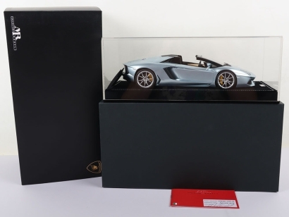 MR Collection Models (Italy) Lamborghini Aventador LP700-4 Roadster 1:18 Scale