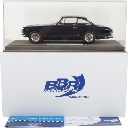 BBR Exclusive Models (Italy) Ferrari 330 GT 2+2 Model 1:18 Scale