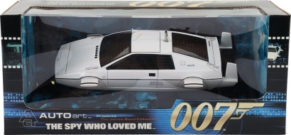 Autoart The James Bond Collection &ldquo;The Spy Who Loved Me&rdquo; Lotus Esprit Type &rsquo;79 Submarine