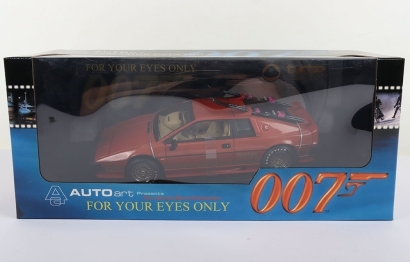 Autoart The James Bond Collection &ldquo;For Your Eyes Only&rdquo; Lotus Esprit Turbo 1:18 scale
