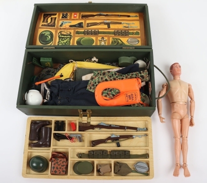 Vintage Hasbro GI Joe Official Kit Locker Box,