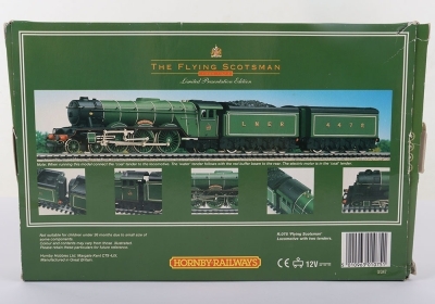 Hornby Railways 00 Gauge The Flying Scotsman Limited Presentation Edition Set - 5