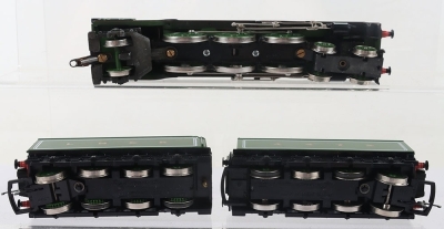 Hornby Railways 00 Gauge The Flying Scotsman Limited Presentation Edition Set - 8