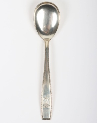 Third Reich Adolf Hitler Personal Silverware Set Table Spoon, fine example with raised AH and eagle to the lower stem. Greek key pattern to the edge. Reverse with 800 silver marks and crown with crescent moon. Good condition overall. Accompanied by photoc