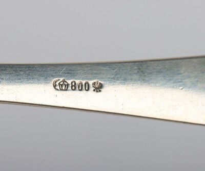 Third Reich Adolf Hitler Personal Silverware Set Table Spoon, fine example with raised AH and eagle to the lower stem. Greek key pattern to the edge. Reverse with 800 silver marks and crown with crescent moon. Good condition overall. Accompanied by photoc - 5