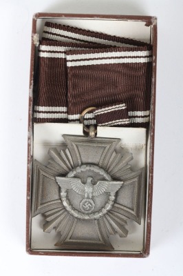 Third Reich NSDAP 10 Year Service Medal in Case of Issue - 3